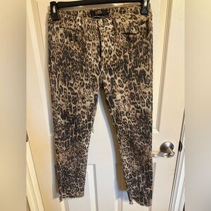 L&B Mid Rise Ankle Skinny Cropped Frayed Bottom Jeans, Leopard Print, Sz 10